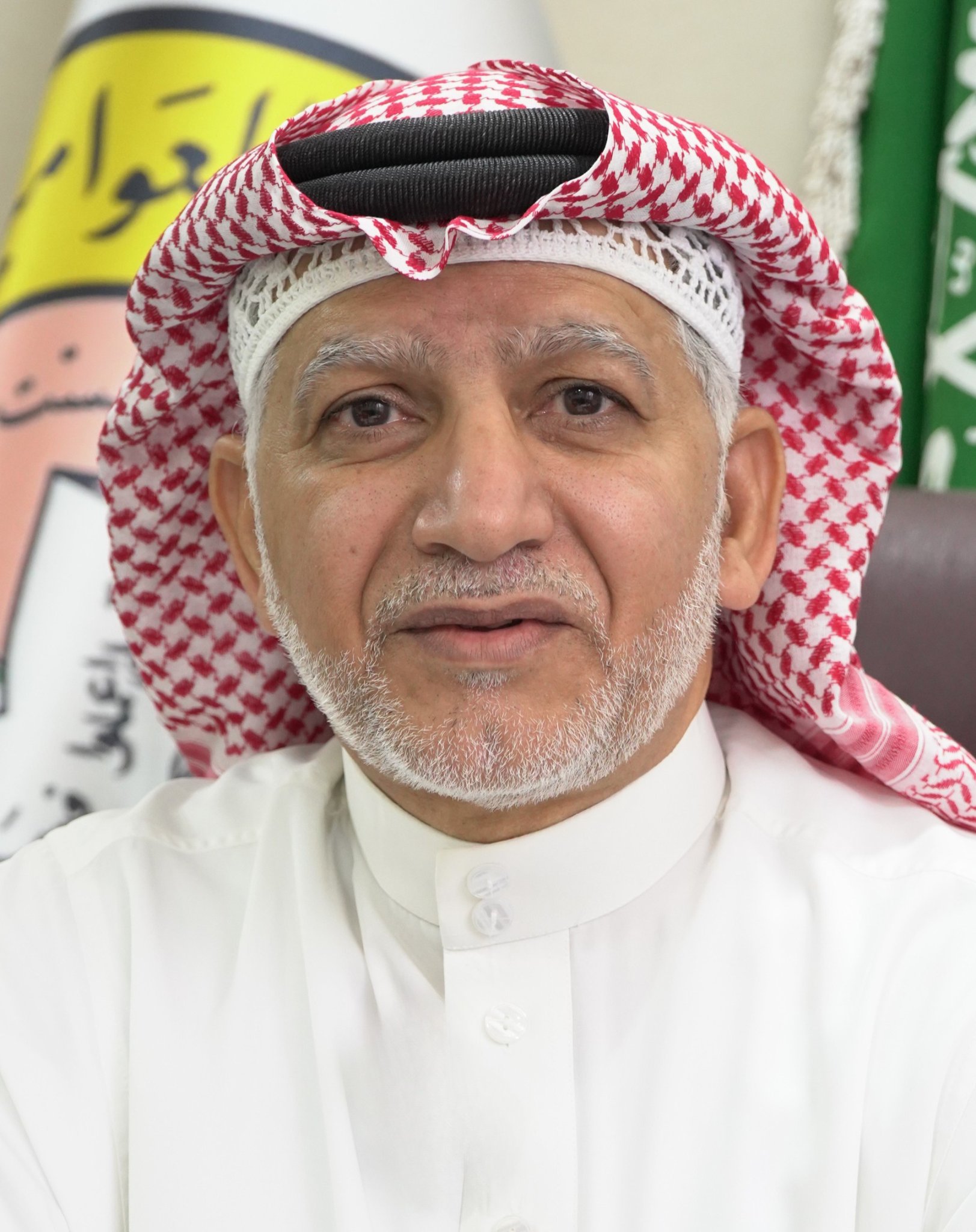 الكاتب
