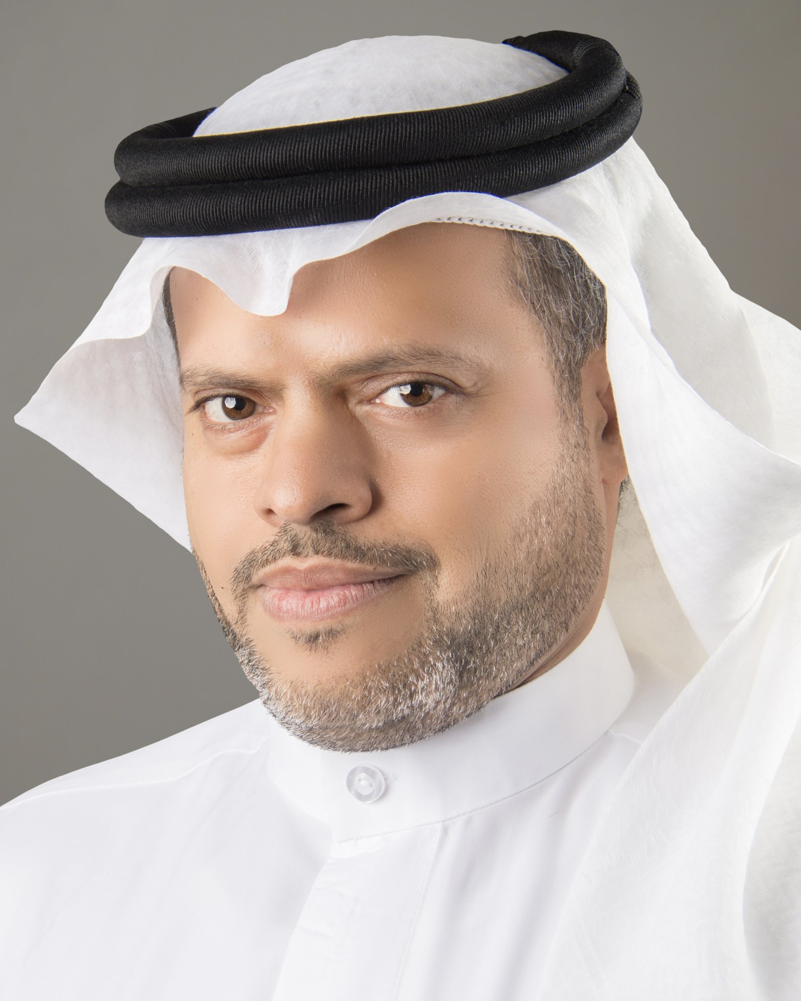 الأستاذ حسين أحمد الشيخ