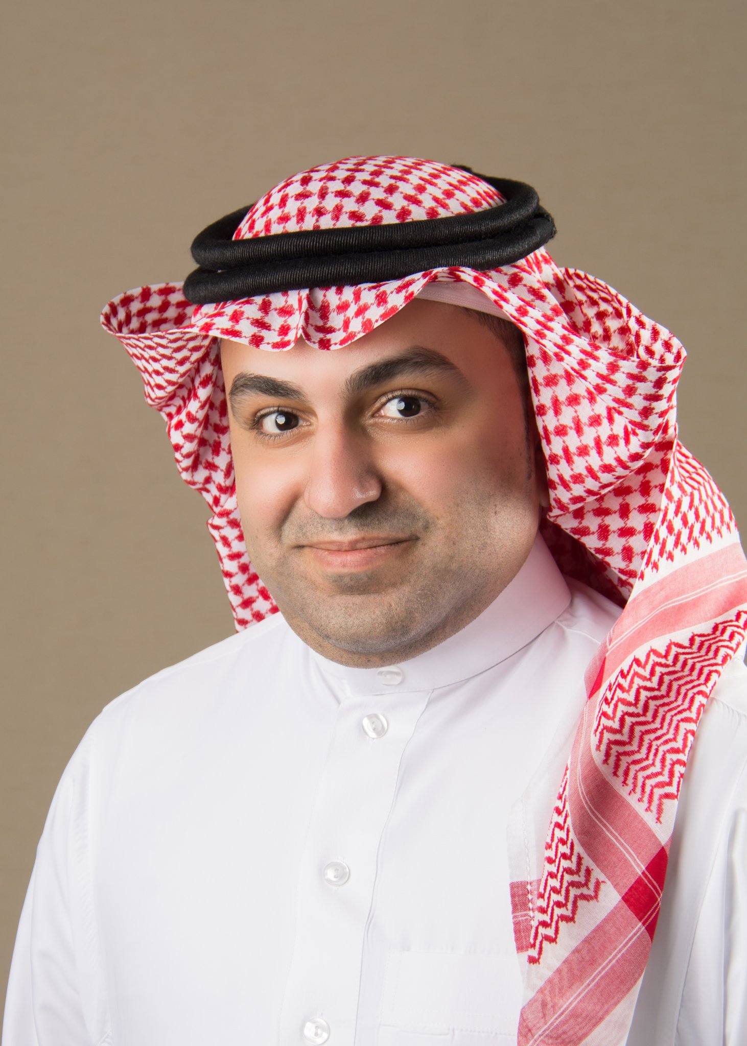 الأستاذ عبدالعال علي آل ربح