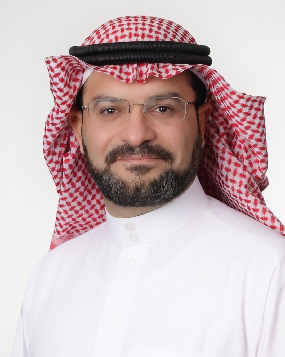 الدكتور أحمد آل درويش